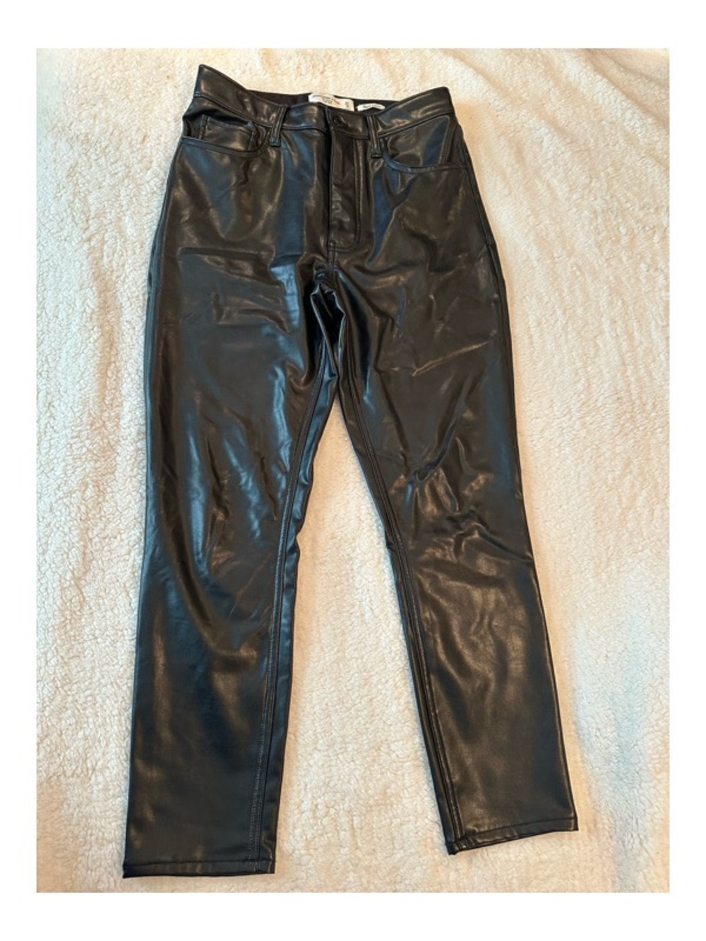 Abercrombie & Fitch Curve Love The Skinny High Rise Vegan Leather Pants
Blk 27/4